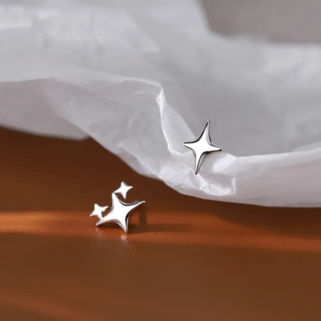 【Umi】璀璨星空星星銀河造型耳環(日韓時尚潮流女飾品 銀色耳飾 耳針 耳墜 耳釘 生日 情人節 禮物)