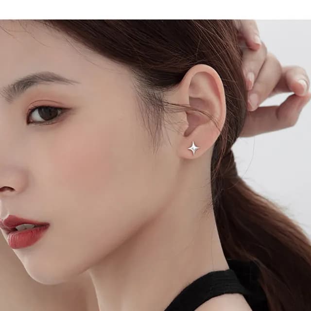 【Umi】璀璨星空星星銀河造型耳環(日韓時尚潮流女飾品 銀色耳飾 耳針 耳墜 耳釘 生日 情人節 禮物)