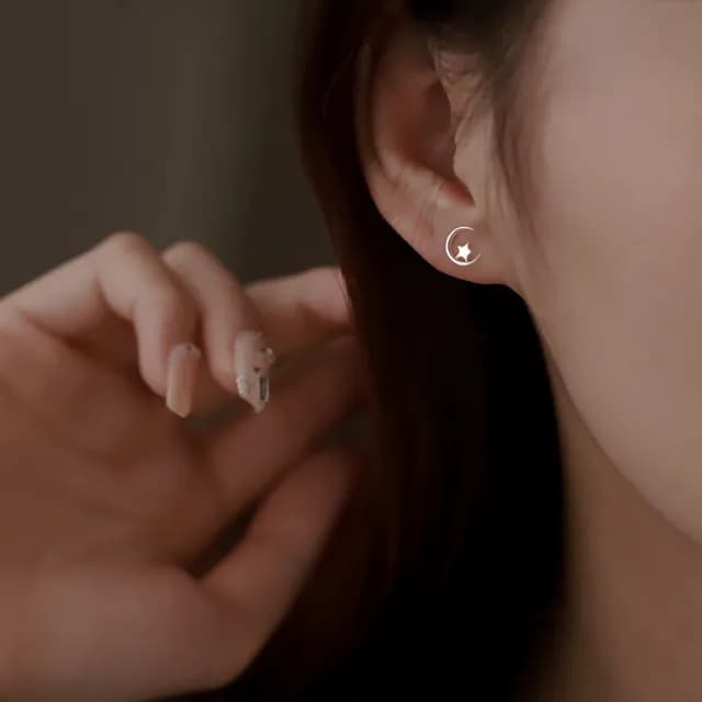 【Umi】星星月亮浪漫奢華造型耳環(日韓時尚潮流女飾品 銀色耳飾 耳針 耳墜 耳釘 生日 情人節 禮物)