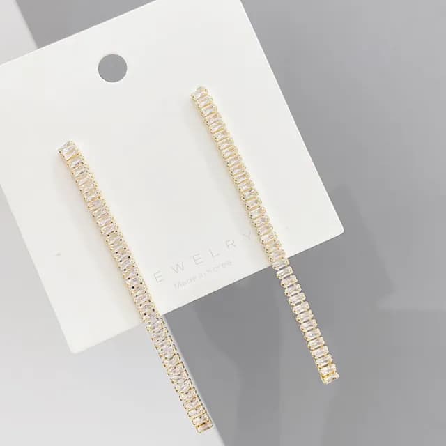 【Umi】925純銀針淡金色微鑲鋯石復古輕奢一字形吊墜垂墜垂鏈吊飾流蘇耳環(日韓時尚潮流耳飾耳針耳墜耳釘)