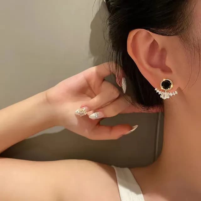 【Umi】925純銀針淡金色復古輕奢圓形寶石天使之翼微鑲鋯石耳環(日韓時尚潮流耳飾耳針耳墜耳釘)