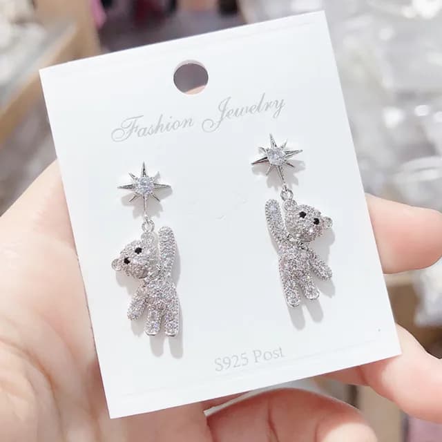 【Umi】925純銀針淡金色微鑲鋯石小熊與單鋯石八芒星星耳環(日韓時尚潮流耳飾耳針耳墜耳釘)