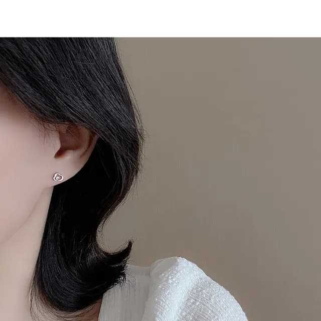 【Umi】可愛雲朵造型耳環(日韓時尚潮流女飾品 銀色耳飾 耳針 耳墜 耳釘 生日 情人節 禮物)