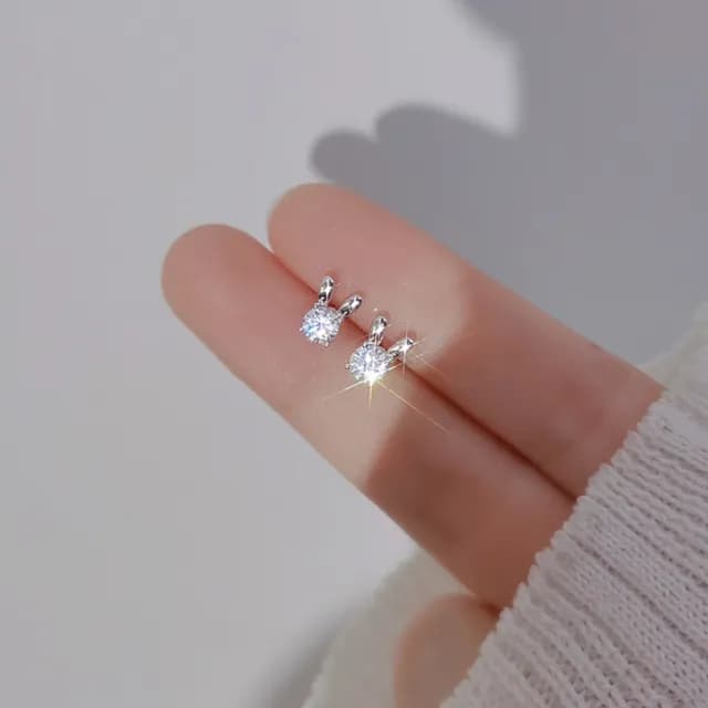 【Umi】可愛小兔子耳朵造型鋯石耳環(日韓時尚潮流女飾品 銀色耳飾 耳針 耳墜 耳釘 生日 情人節 禮物)