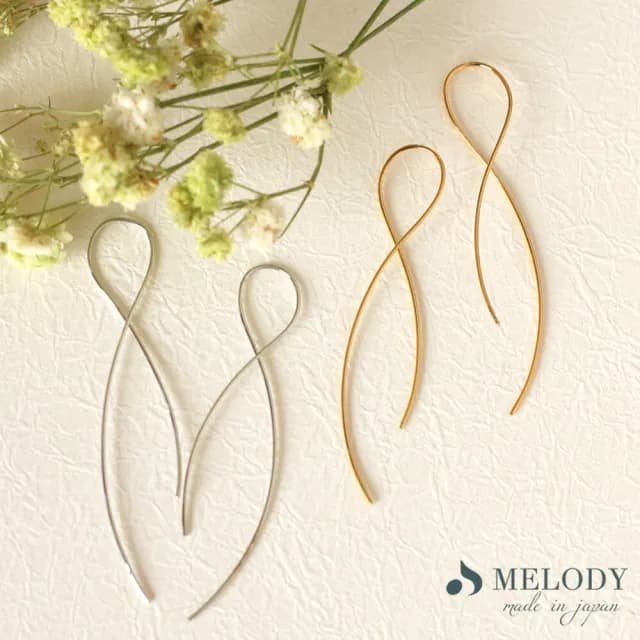 【日本MELODY ACCESSORY】日本製優雅浪漫幾何旋轉環繞長耳環 垂墜吊墜簡約線條穿式長形耳飾(銀色/淡金色)