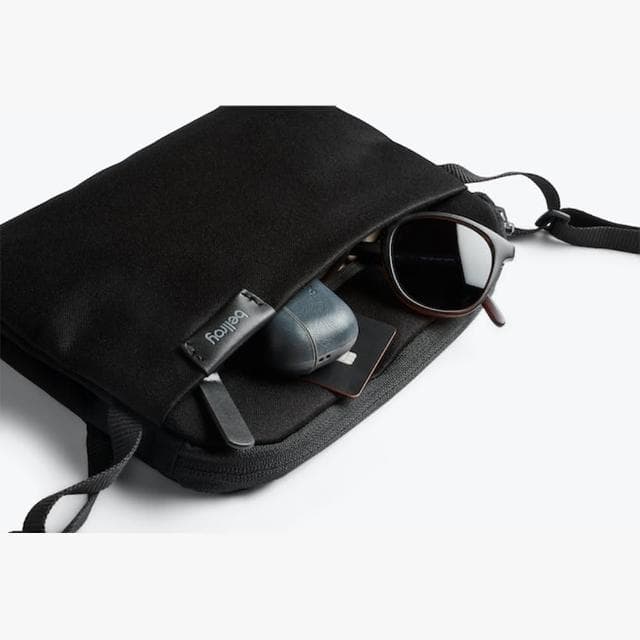 【Bellroy】City Pouch Plus 斜背包 側背包 小包 收納隔層 母親節 送禮 禮物(黑色)