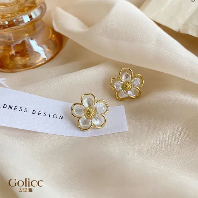【Golicc】耳環 貝殼 花朵(99購物限定 生日 飾品 耳釘 耳飾 耳墜 禮物)