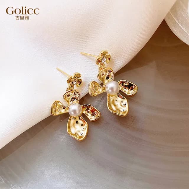 【Golicc】耳環 花瓣 珍珠(七夕 情人節 生日 飾品 耳釘 耳飾 耳墜 禮物)