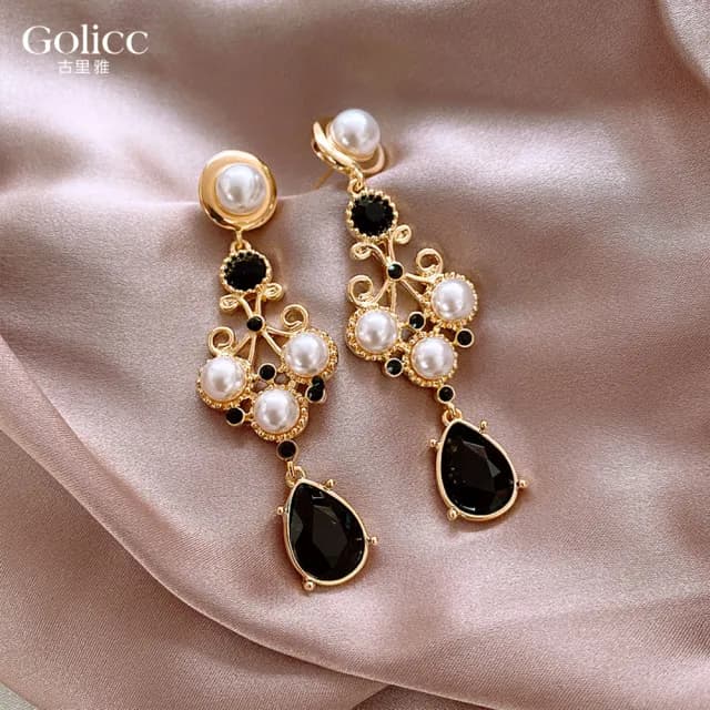 【Golicc】耳環 宮廷 黑水滴(七夕 情人節 生日 飾品 耳釘 耳飾 耳墜 禮物)
