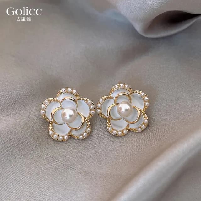 【Golicc】耳環 山茶花 珍珠(雙11 聖誕節 生日 飾品 耳釘 耳飾 耳墜 禮物)