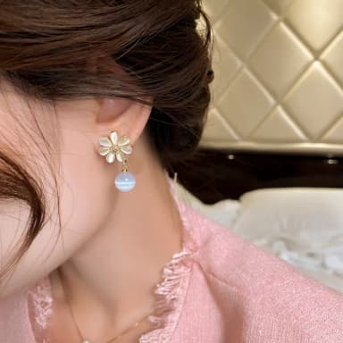 【Golicc】耳環 貓眼石 花朵(七夕 情人節 生日 飾品 耳釘 耳飾 耳墜 禮物)