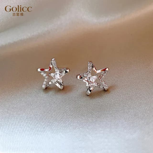 【Golicc】耳環 銀色 星星 鋯石(七夕 情人節 生日 飾品 耳釘 耳飾 耳墜 禮物)