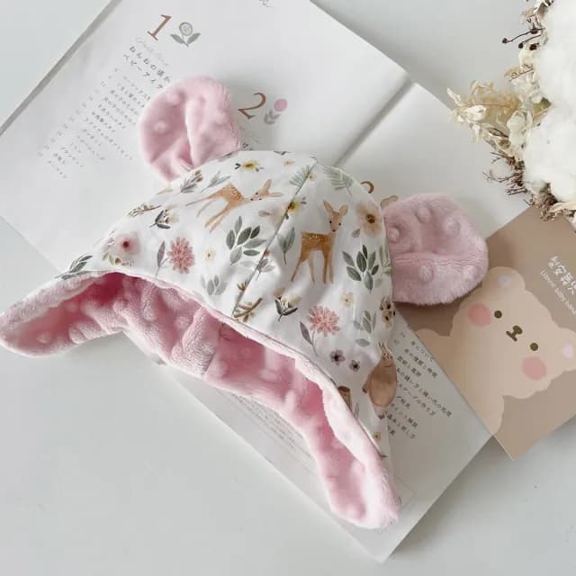 【Liannebaby】粉森林梅花鹿熊熊 彌月禮盒寶寶帽 圍兜(滿月禮 收涎禮物 週歲禮 彌月禮盒)