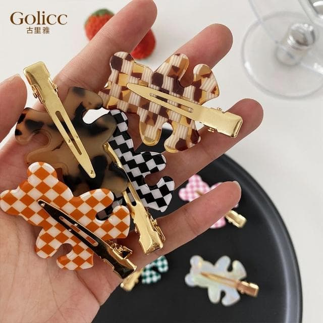 【Golicc】髮夾 韓國 棋盤格 ins 可愛 小熊 瀏海夾 2入(母親節 生日 情人節 髮飾 頭飾 鯊魚夾 抓夾 禮物)