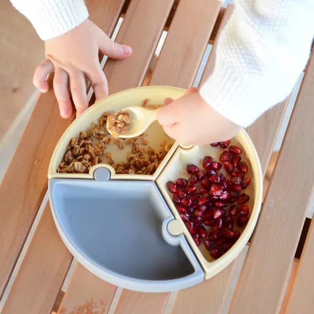 【minikoioi】土耳其製 防滑防傾倒吸盤矽膠拼圖餐盤 多色可選(兒童學習餐具)