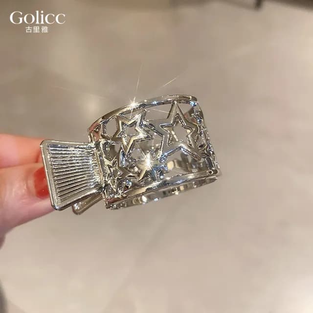 【Gulicc】簍空 星星 高馬尾 固定 神器(雙11 聖誕節 生日 髮飾 頭飾 鯊魚夾 抓夾 禮物)