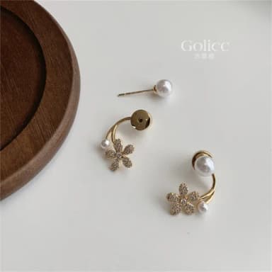 【Golicc】耳環 韓版 珍珠 花朵(七夕 情人節 生日 飾品 耳釘 耳飾 耳墜 禮物)