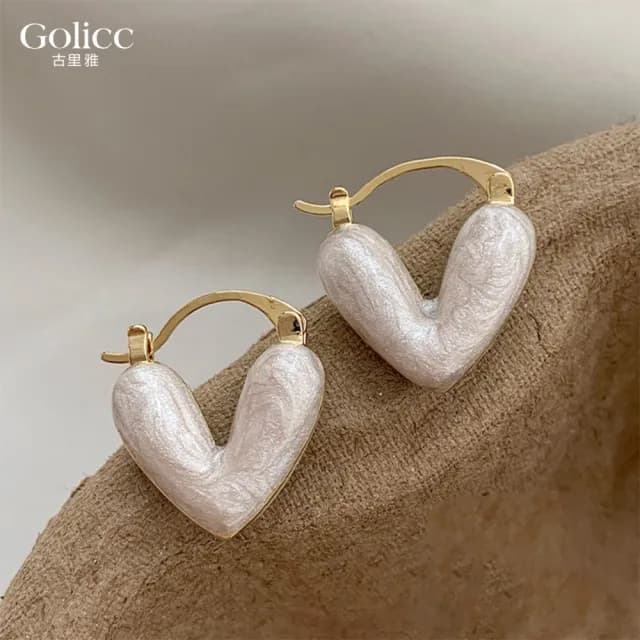 【Golicc】耳環 愛心(七夕 情人節 生日 飾品 耳釘 耳飾 耳墜 禮物)