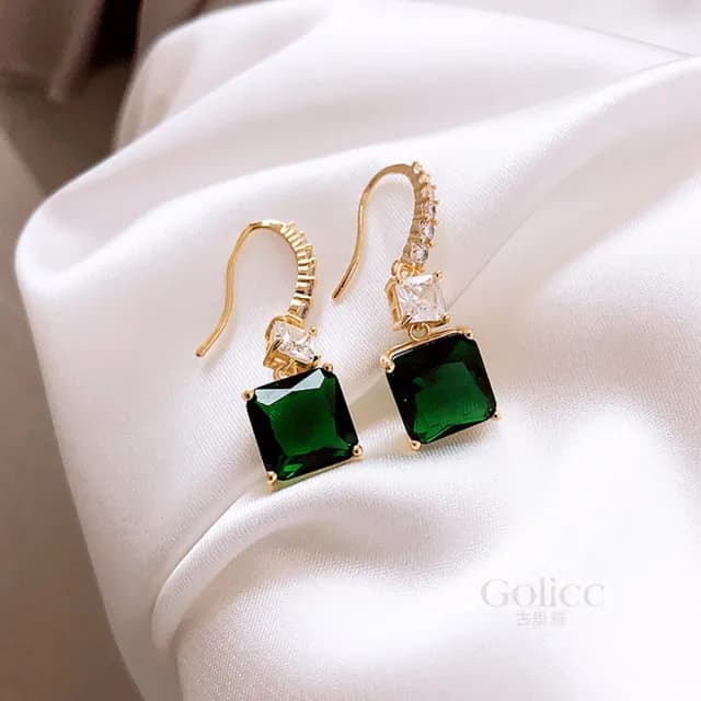 【Golicc】耳環 輕奢 祖母綠 方形(七夕 情人節 生日 飾品 耳釘 耳飾 耳墜 禮物)