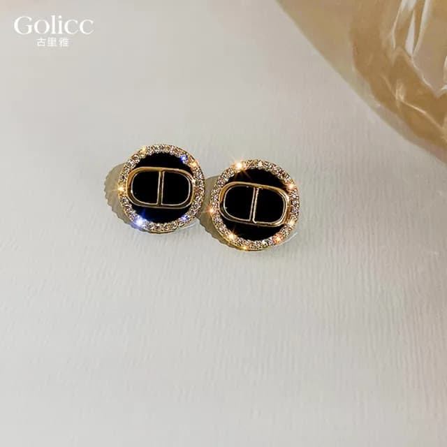 【Golicc】耳環 韓國 鑲鑽 字母 氣質(七夕 情人節 生日 飾品 耳釘 耳飾 耳墜 禮物)