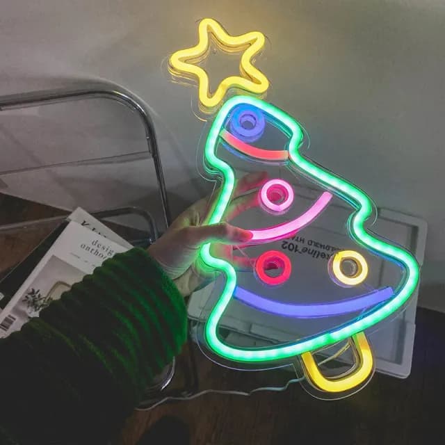 【gin gin】聖誕節限定 叮叮噹噹 聖誕樹 霓虹燈(燈管 露營燈 小夜燈 氛圍燈 聖誕節 佈置 交換禮物)