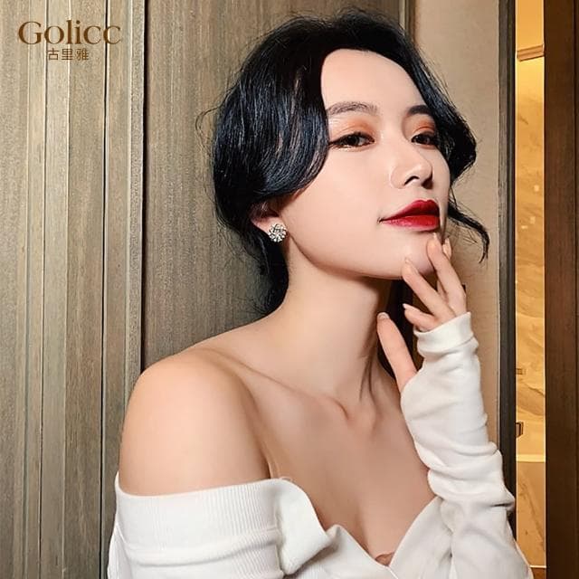 【Golicc】小巧 雪花 耳環(母親節 生日 情人節 飾品 耳釘 耳飾 耳墜 禮物)