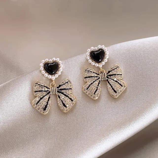 【Golicc】耳環 珍珠 蝴蝶結(99購物限定 生日 飾品 耳釘 耳飾 耳墜 禮物)