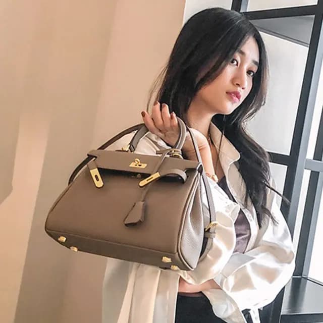 【LEESA】情人節禮物 皮革包包\女生包包\小包包\斜背包女生\女生側背包\女士包包\韓國包包\百搭包包\精品包