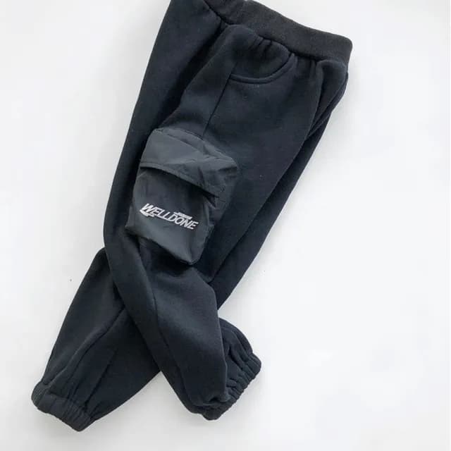 【橘魔法】側邊滑面口袋不倒絨鬆緊褲頭縮口長褲(大童 棉褲 男童 長褲 縮口褲 童裝 褲子 童裝)