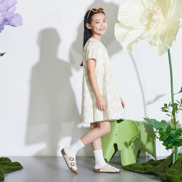 【GAP】女童裝 Logo純棉圓領短袖洋裝-多彩印花(890493)