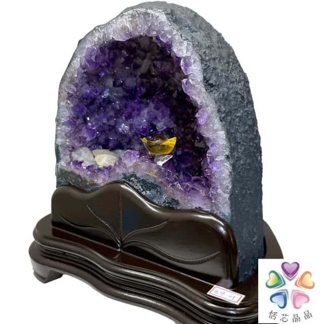【恬芯晶品】5.85kg精選巴西紫水晶洞新居財位擺設XA101(紫鈦晶晶洞開運招財招貴人開業財位新春禮物)