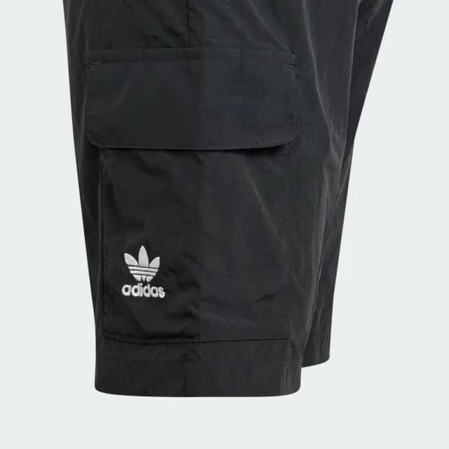 【adidas 愛迪達】運動短褲 童裝 - Originals IT5437