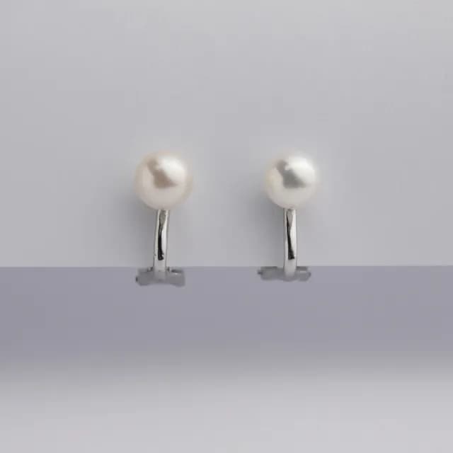 【Olivia Yao Jewellery】天然7mm白珍珠夾式耳環 925純銀耳針抗過敏(Classic Collection/聖誕/送禮)