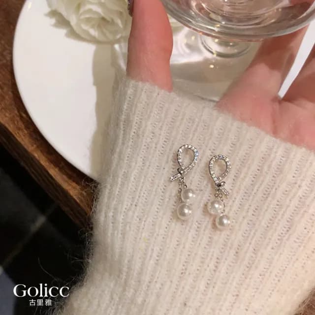 【Golicc】耳環 氣質清新 簡約 珍珠耳環(雙11 聖誕節 生日 飾品 耳釘 耳飾 耳墜 禮物)