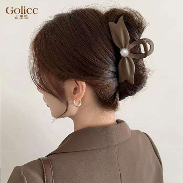 【Golicc】髮夾 典雅復古 珍珠蝴蝶結抓夾(母親節 生日 情人節 髮飾 頭飾 鯊魚夾 抓夾 禮物)
