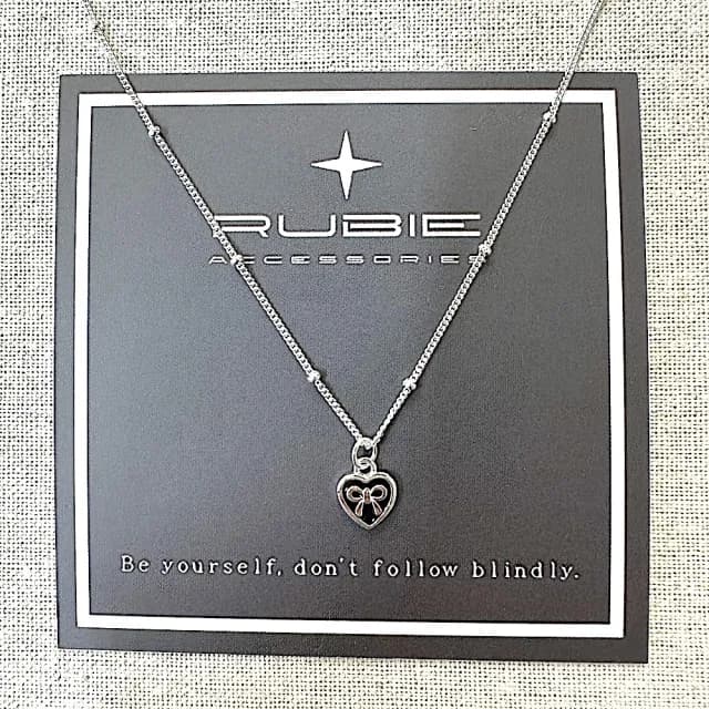 【RUBIE ACCESSORIES】黑色滴釉小愛心蝴蝶結S925純銀項鍊(YX0002XGN)