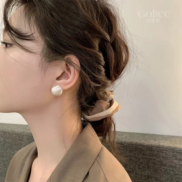 【Golicc】耳環 高級感 霧面拉絲 圓球耳環(99購物限定 生日 飾品 耳釘 耳飾 耳墜 禮物)