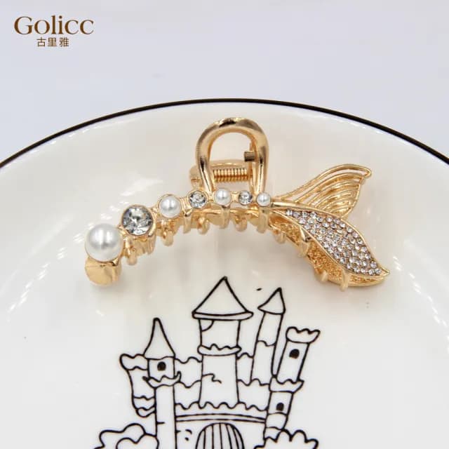 【Gulicc】髮夾 珍珠鑲鑽 美人魚尾髮夾 抓夾(雙11 聖誕節 生日 髮飾 頭飾 鯊魚夾 抓夾 禮物)