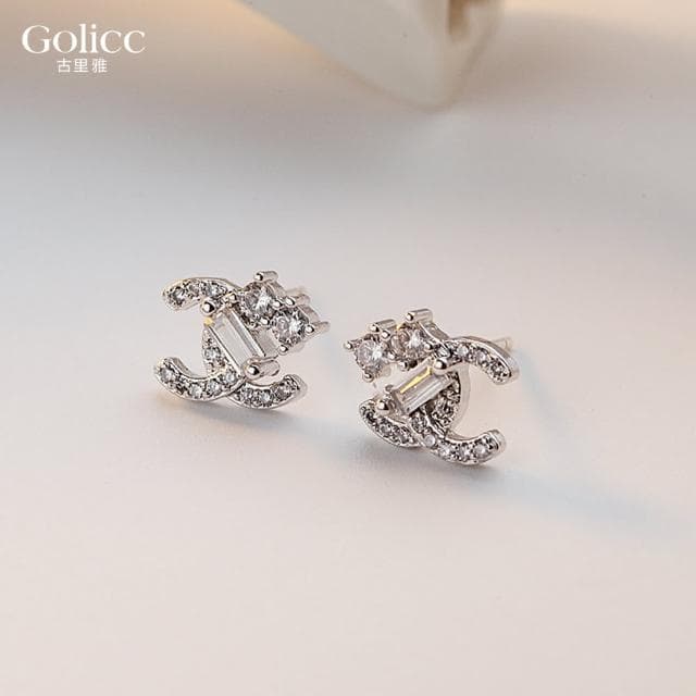 【Golicc】耳環 小香風 時尚優雅滿鑽(母親節 生日 情人節 飾品 耳釘 耳飾 耳墜 禮物)