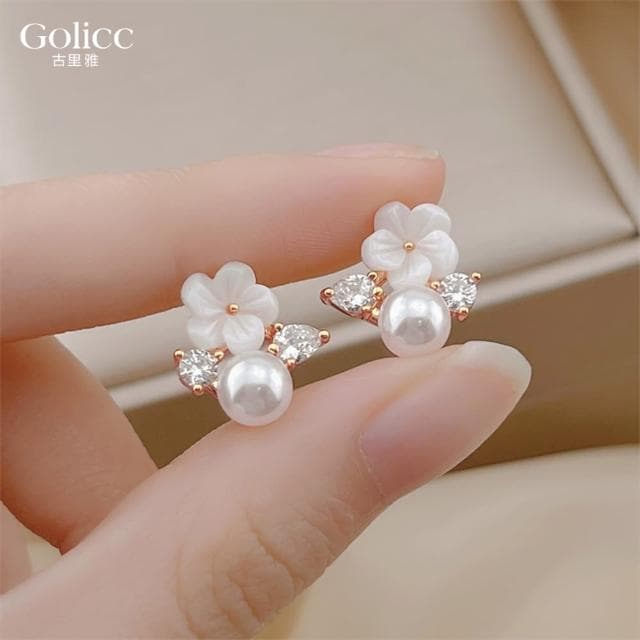 【Golicc】耳環 輕奢高級感 貝殼花朵珍珠(母親節 生日 情人節 飾品 耳釘 耳飾 耳墜 禮物)