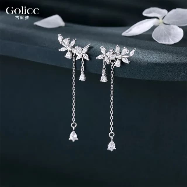 【Golicc】耳環 氣質花瓣 流蘇耳墬(七夕 情人節 生日 飾品 耳釘 耳飾 耳墜 禮物)