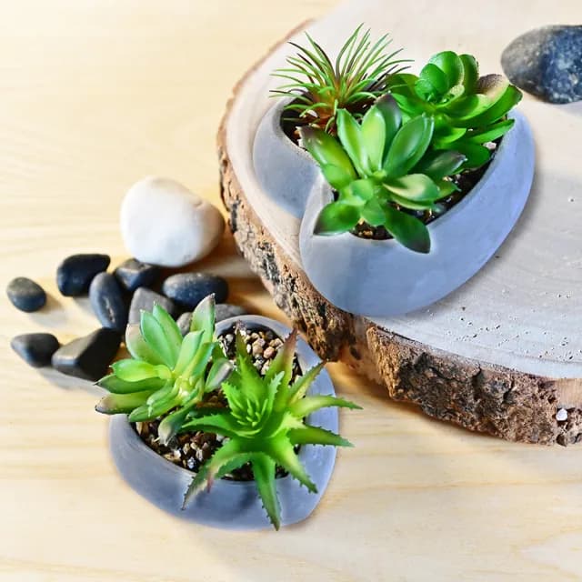 【YU Living 信歐傢居】仿真心型多肉植物水泥盆栽二件組 約3吋(灰色/人造植物盆栽 水泥盆栽 桌上擺飾 裝飾)