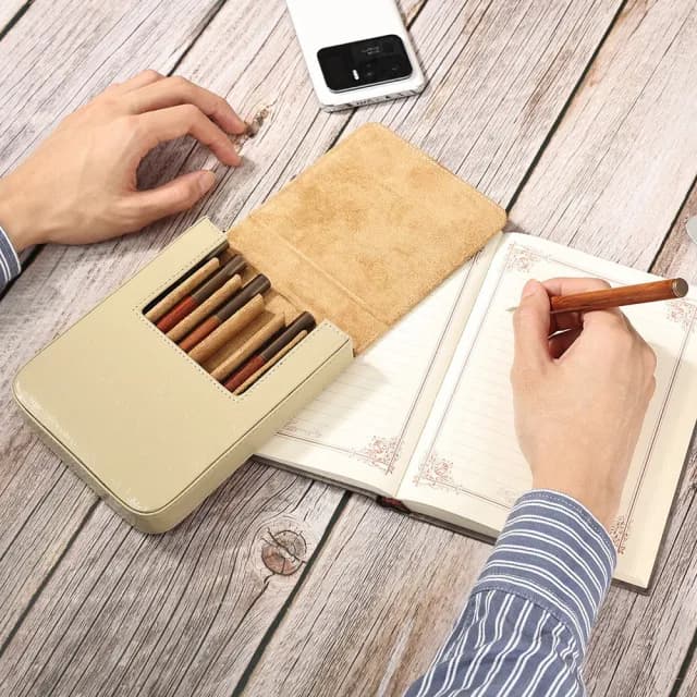 【MoonDy】情人節禮物 真皮 包包 筆盒 收納盒 文具用品 復古筆盒 牛皮筆袋 磁吸筆盒 辦公用品 鋼筆收納盒  