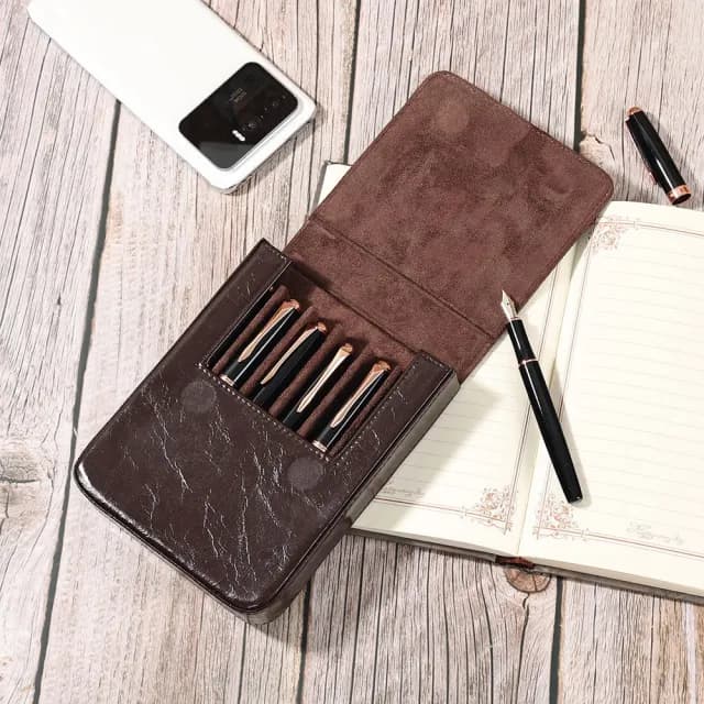 【MoonDy】情人節禮物 真皮 包包 筆盒 收納盒 文具用品 復古筆盒 牛皮筆袋 磁吸筆盒 辦公用品 鋼筆收納盒