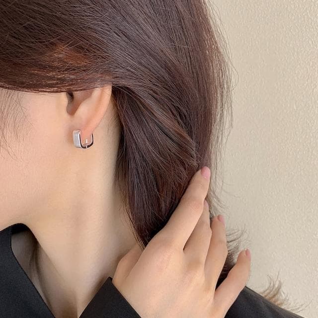 【LEESA】易扣耳環 女孩生日禮物 女友禮物 s925耳環 圈圈耳環 小耳扣 情人節禮物 純銀耳扣 復古
