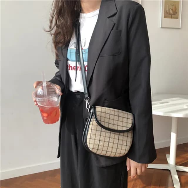 【LEESA】情人節禮物 復古馬鞍包\小包包斜背包\女包\馬鞍包\情侶包包\斜背包女生\側背包女生可愛\韓系包包\