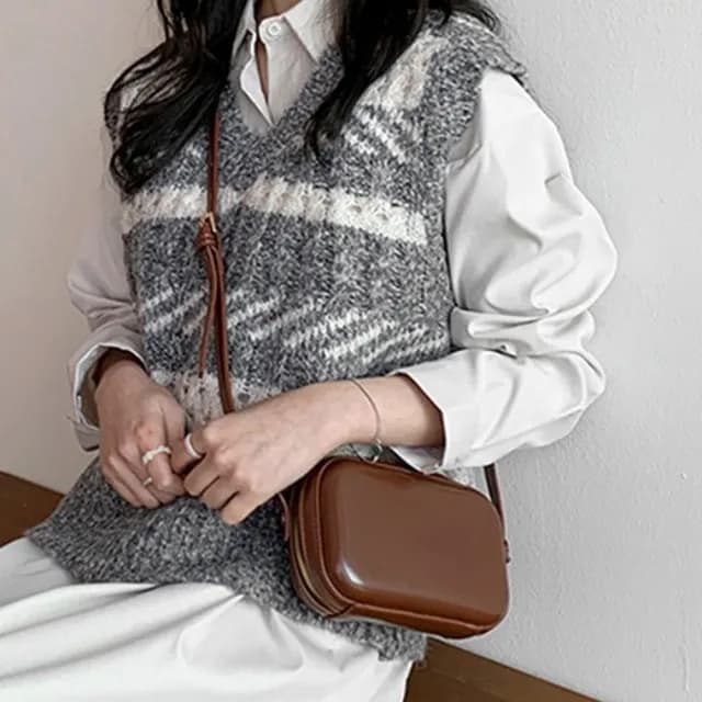 【LEESA】情人節禮物 相機包\女生包包\韓國包包\ins百搭\單肩包\潮流質感小方包\韓版復古迷你斜背包\2022春