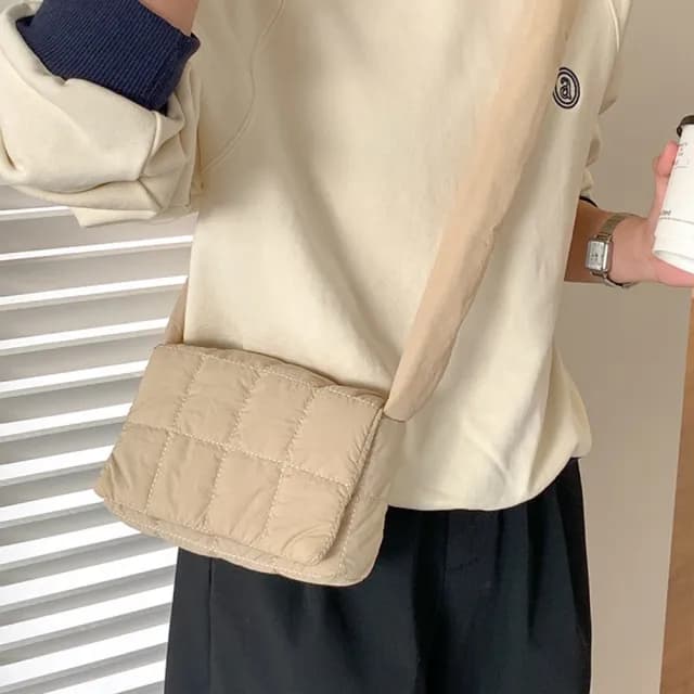 【MoonDy】情人節禮物 包包 包包 側背包 小方包 女生斜背包 尼龍斜背包 韓國包包 攜便包 鋪棉包包 側背小包