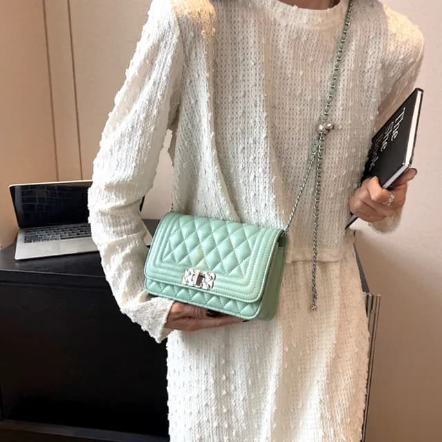 【MoonDy】情人節禮物 包包 斜背包 菱格紋包 小香風包包 方胖子 精品包 鏈條包 時尚小方包 單肩斜背 小包包