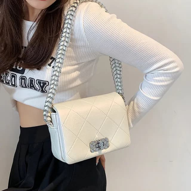 【MoonDy】情人節禮物 包包 包包 包包女 鏈條包 腋下包 小香風包包 菱格鏈條包 收納包 小方包 韓國包包 復 